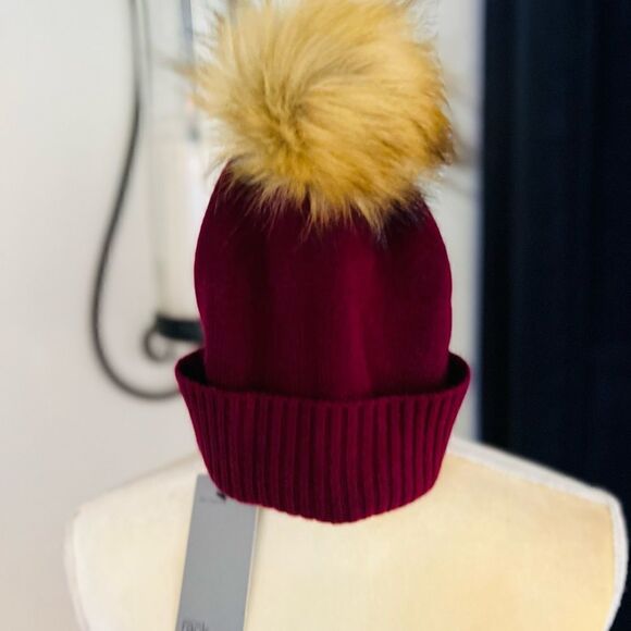 Nordstrom Faux Fur Cashmere Pompom Beanie, Burgundy, 100% Cashmere, NWT - Picture 6 of 12